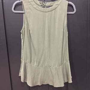 Banana Republic Sleeveless Peplum Drapey Top